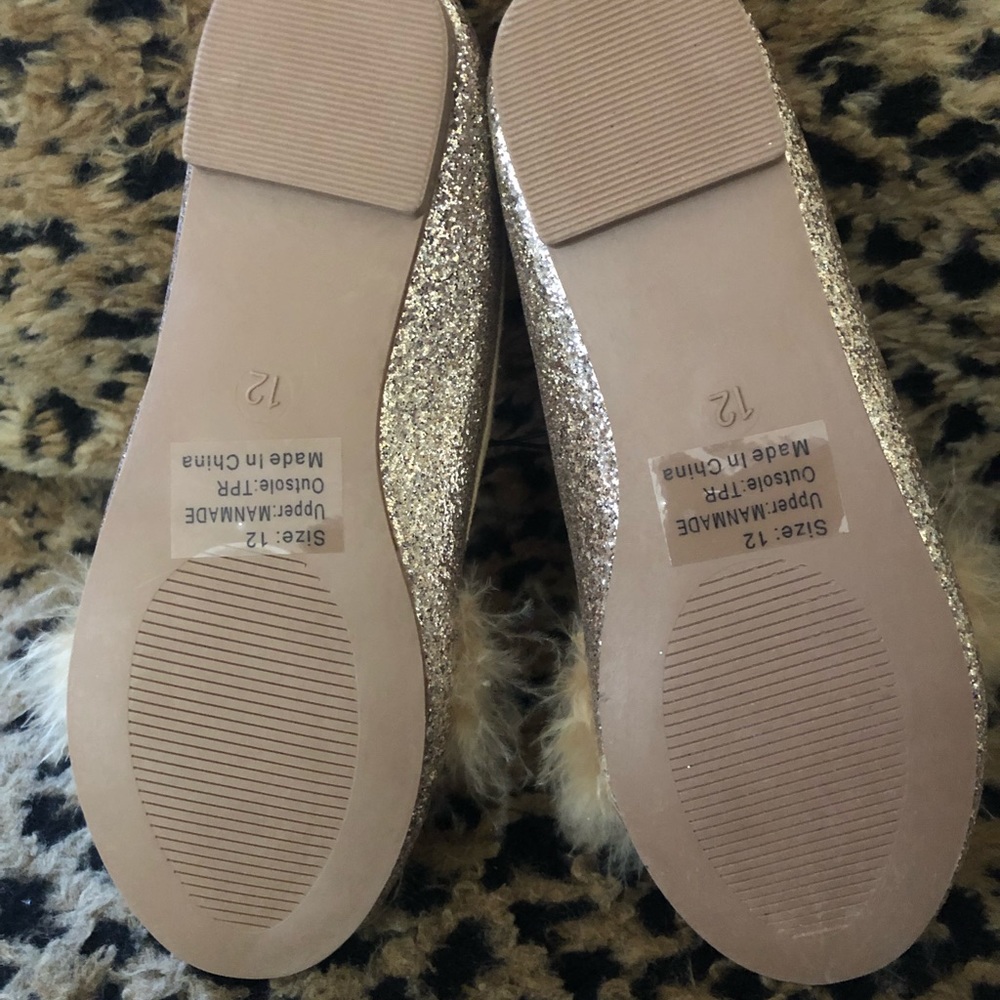 Shoes - Picture 2 of 2